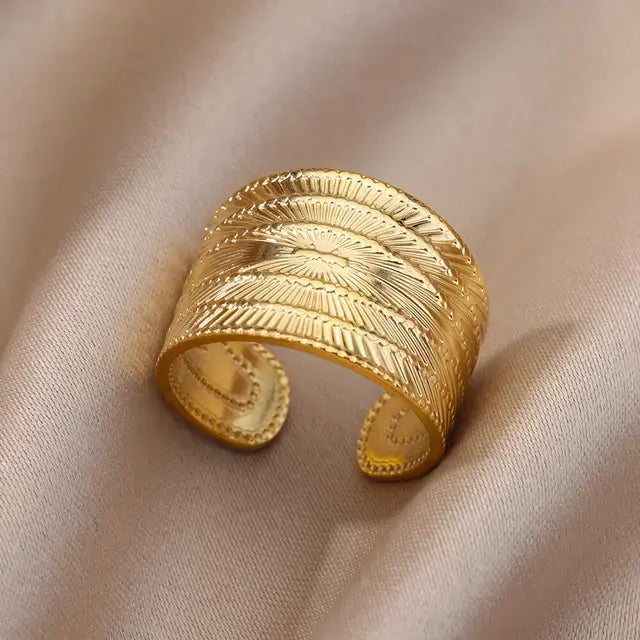 Radiant Trend Stackable Rings (Gold variety)