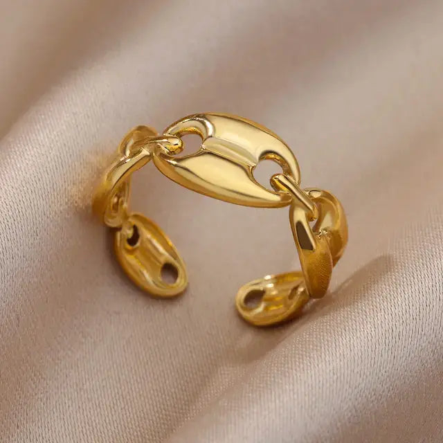 Radiant Trend Stackable Rings (Gold variety)