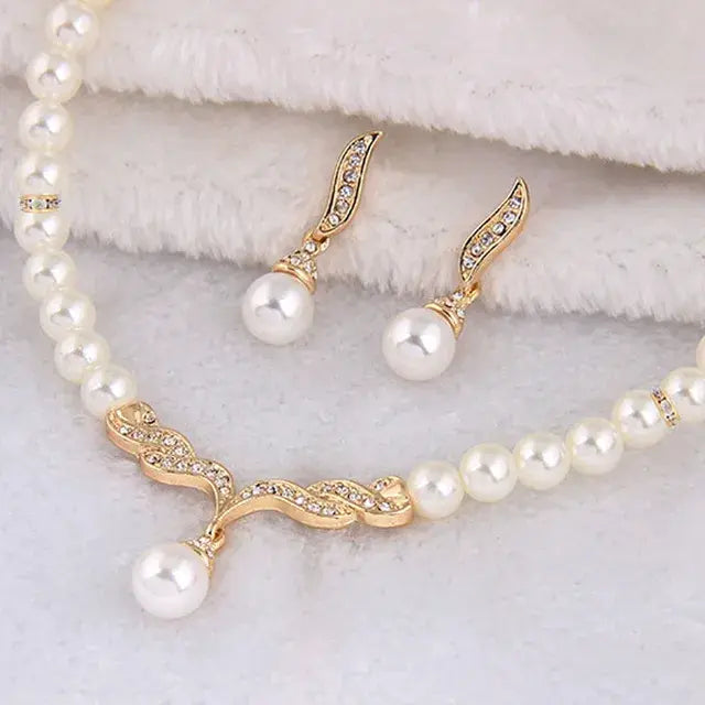 Radiant Pearl Jewelry Set