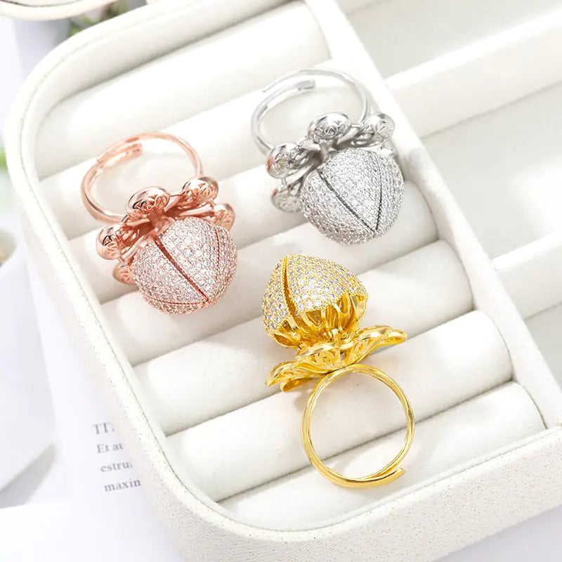 Chic Blossom Rings