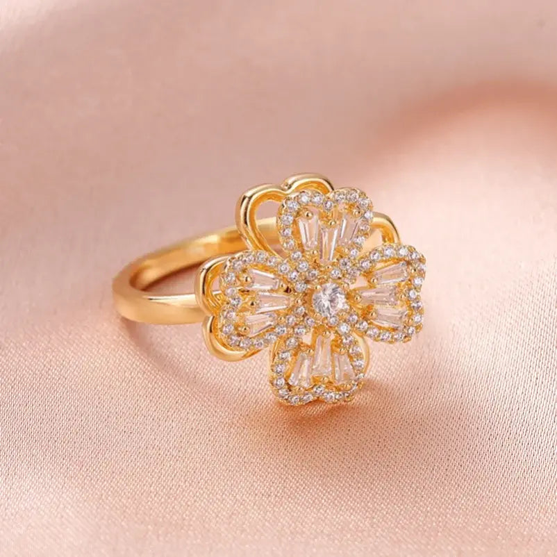 Radiant Fleur Ring