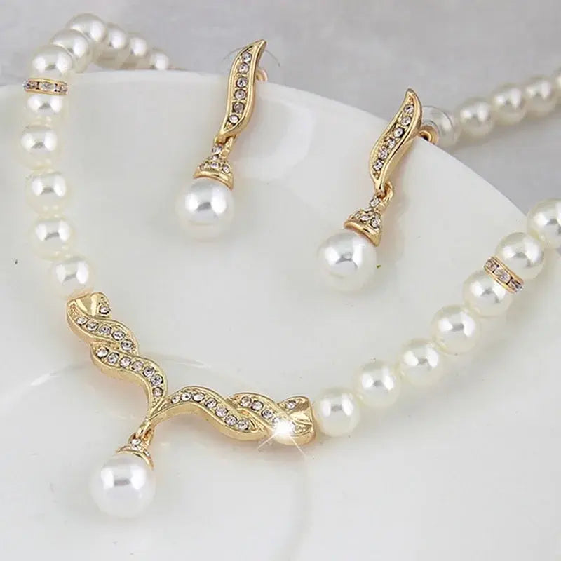 Radiant Pearl Jewelry Set