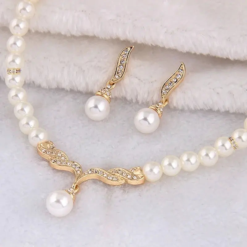 Radiant Pearl Jewelry Set