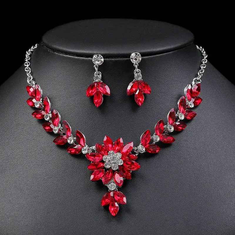 Glamorous Floral Jewelry Set