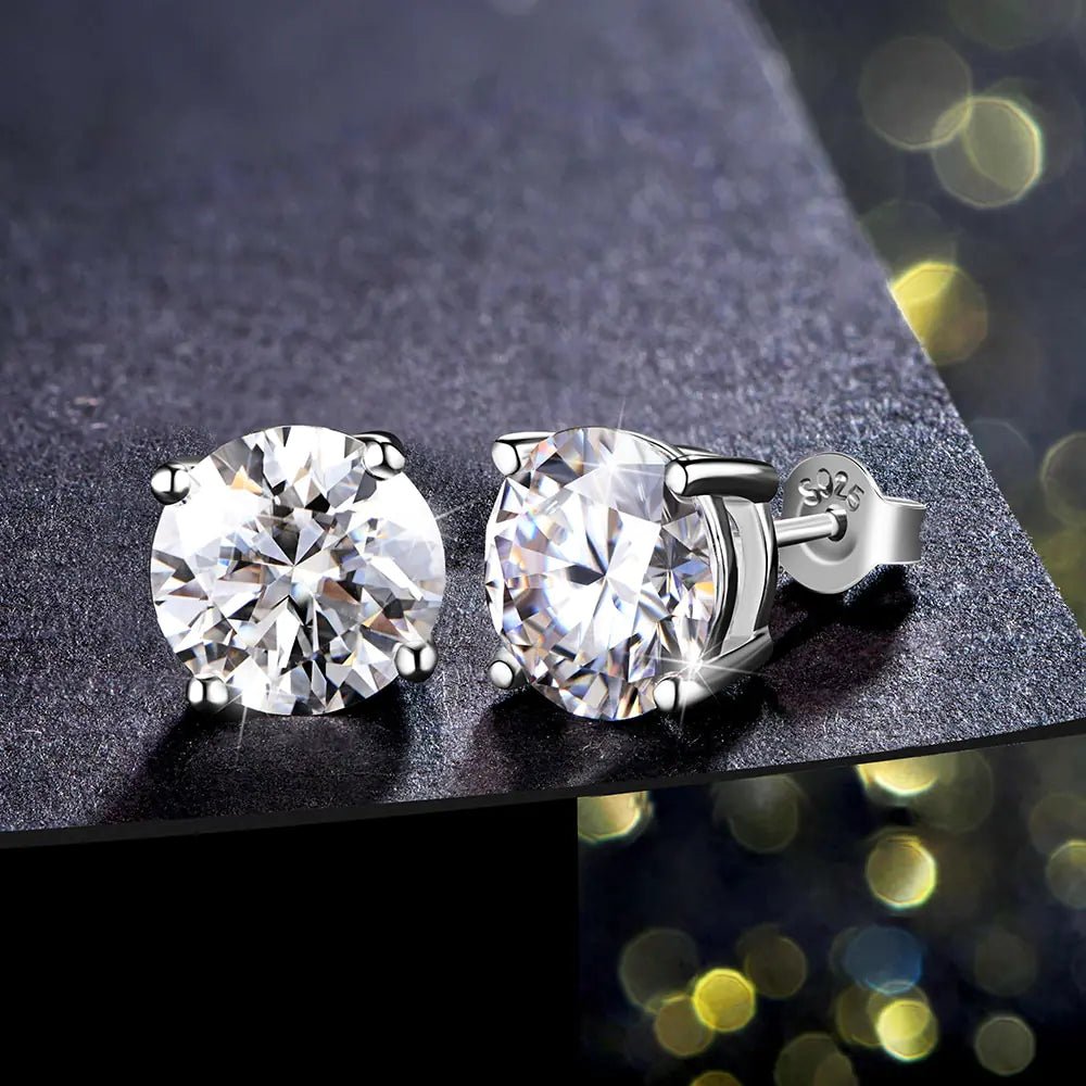 Diamondique Brilliance Studs