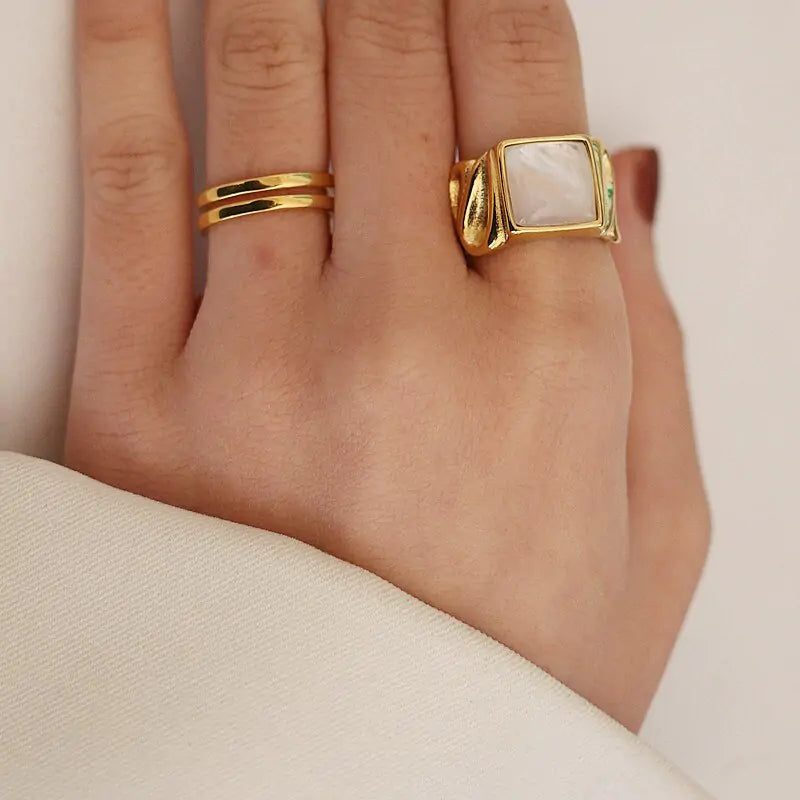 Pearlescent Shell Oblong Ring