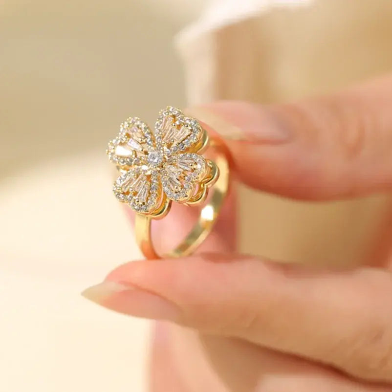 Radiant Fleur Ring