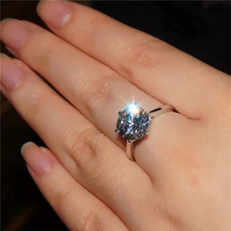 Dazzling Diamondique Elegance Ring