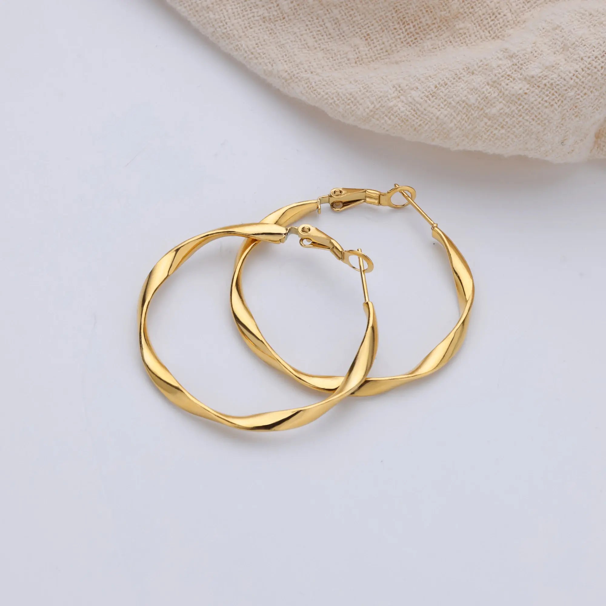 Signature Twist Earrings