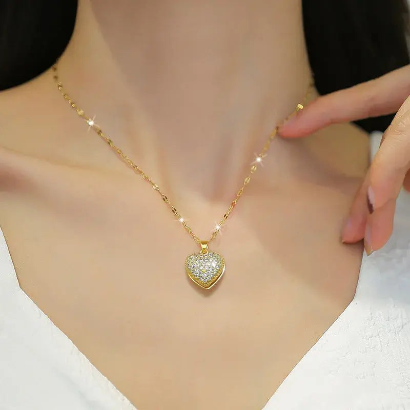 Opulence Heart Pearl Necklace